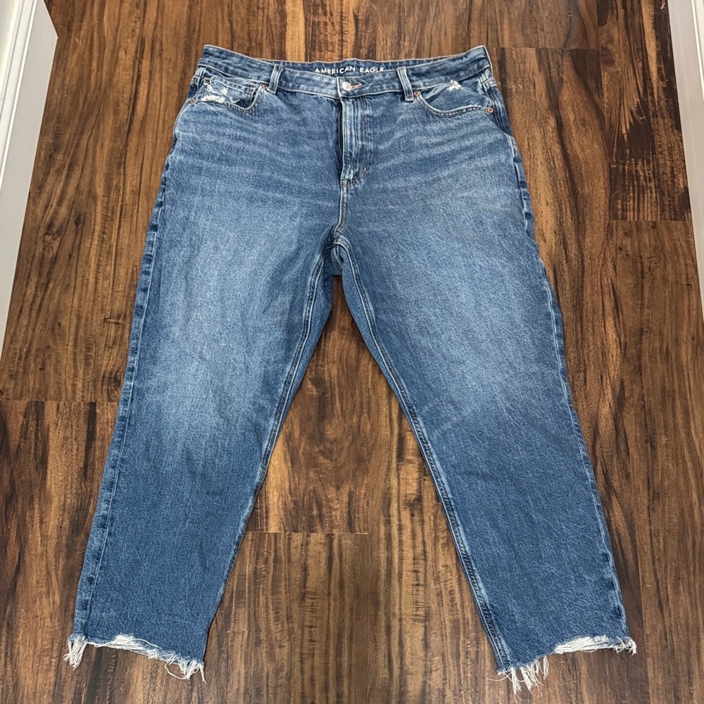 American Eagle Outfitters Blue Cropped Frayed Hem Jeans Mom Jeans